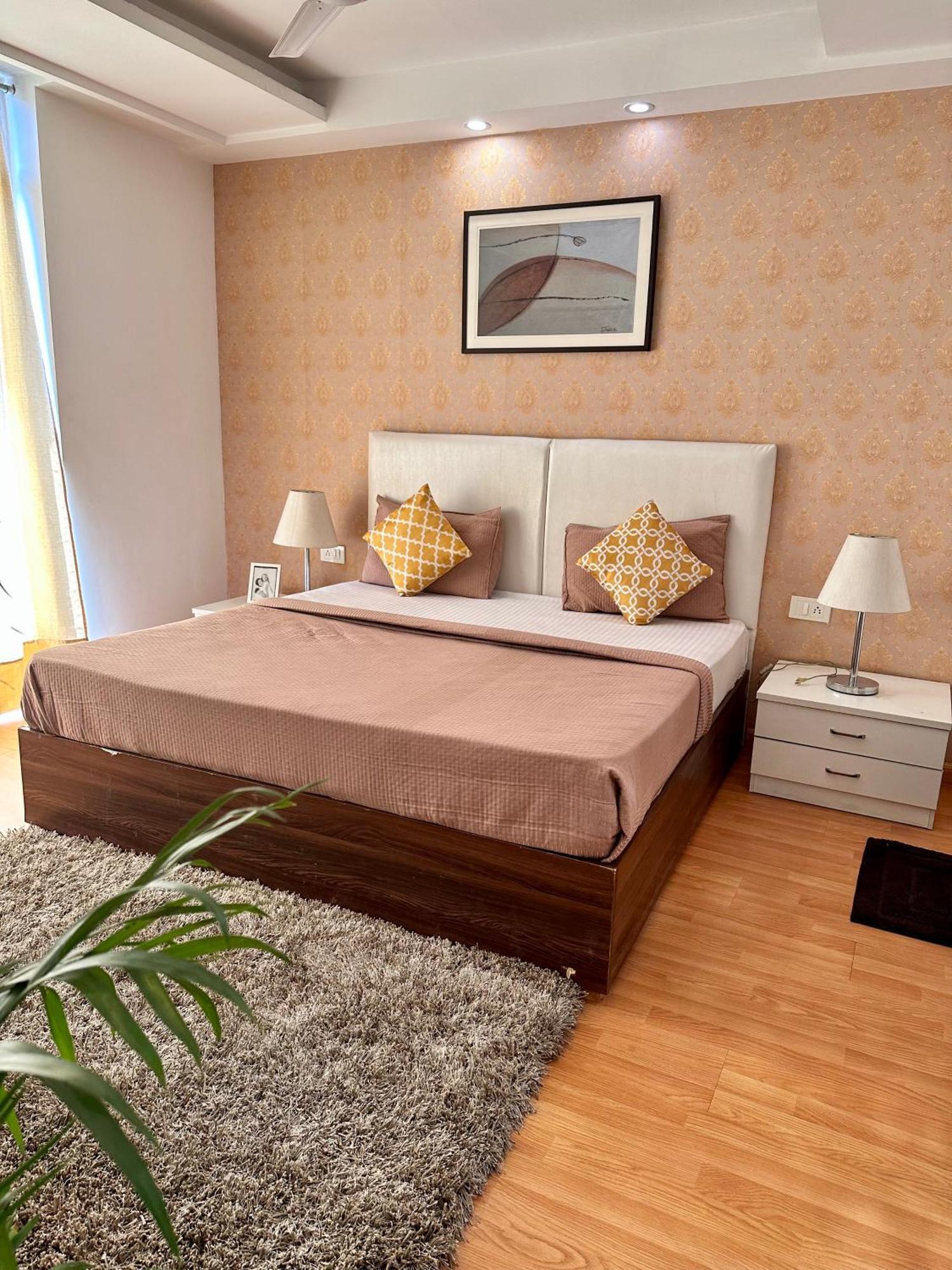 Flamingo Hotel Sector 67 I Studio Rooms I Gurgaon Eksteriør billede